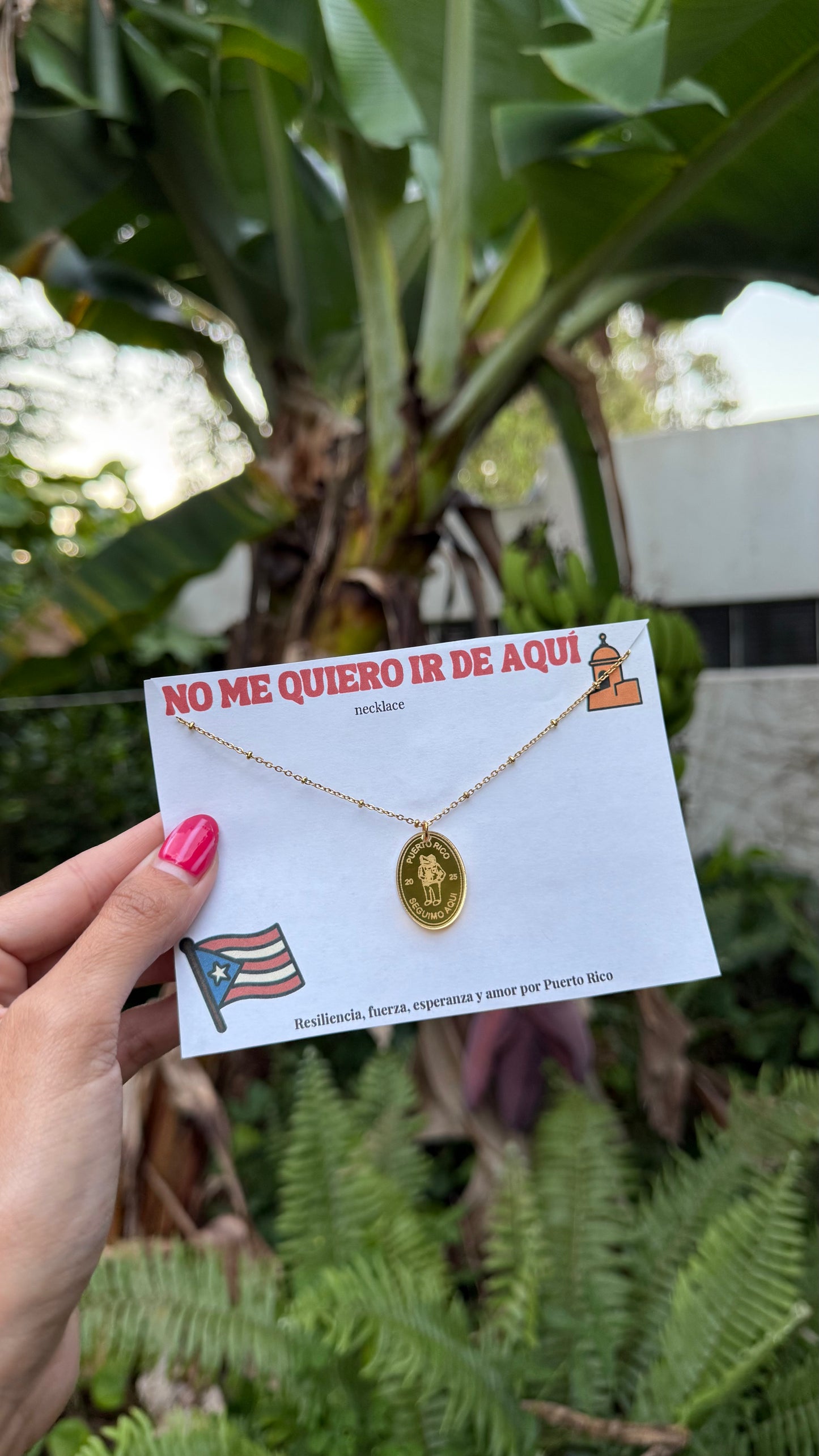 "NO ME QUIERO IR DE AQUÍ" Necklace