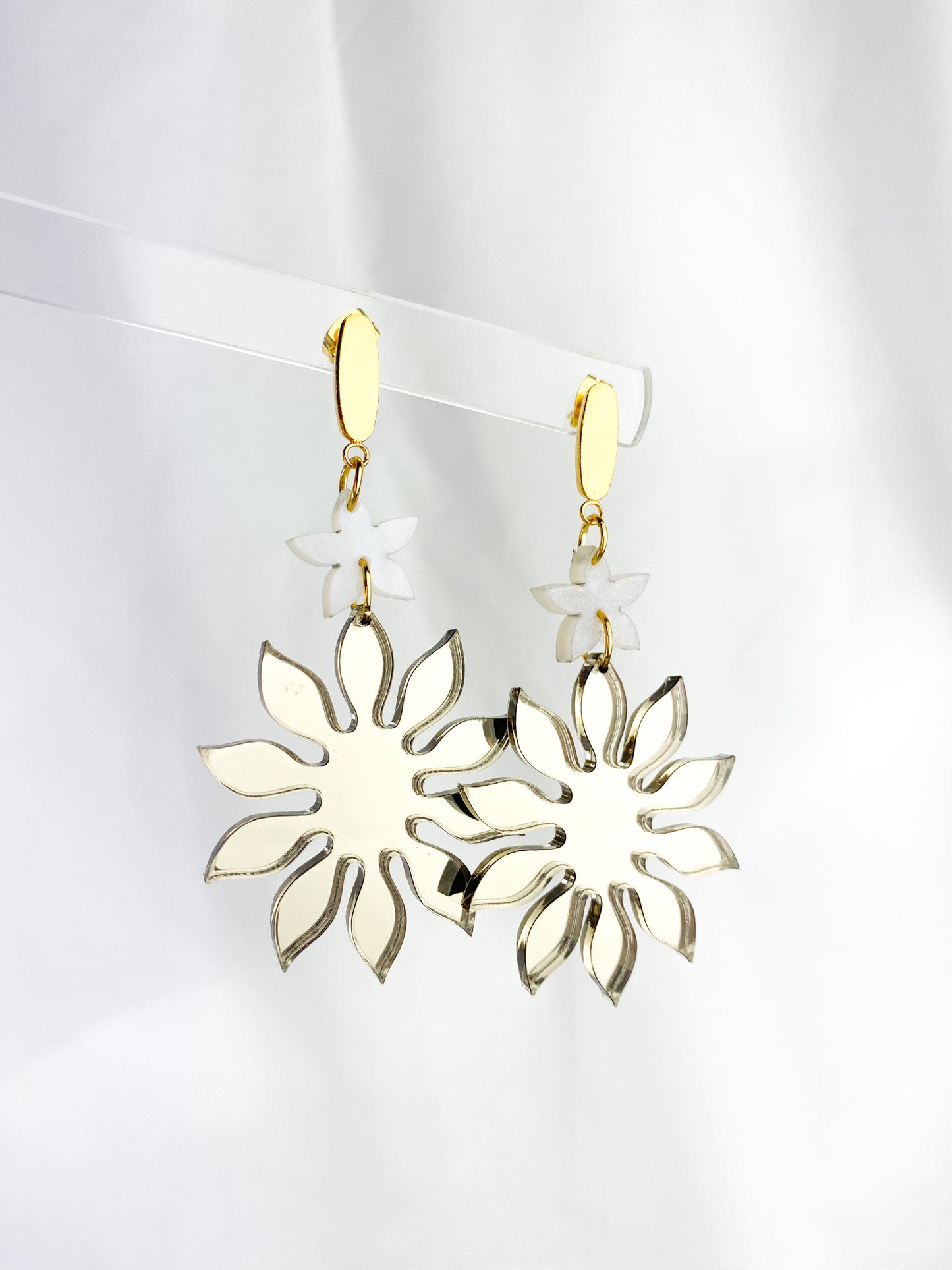 HAZEL FLOWERS EARRINGS