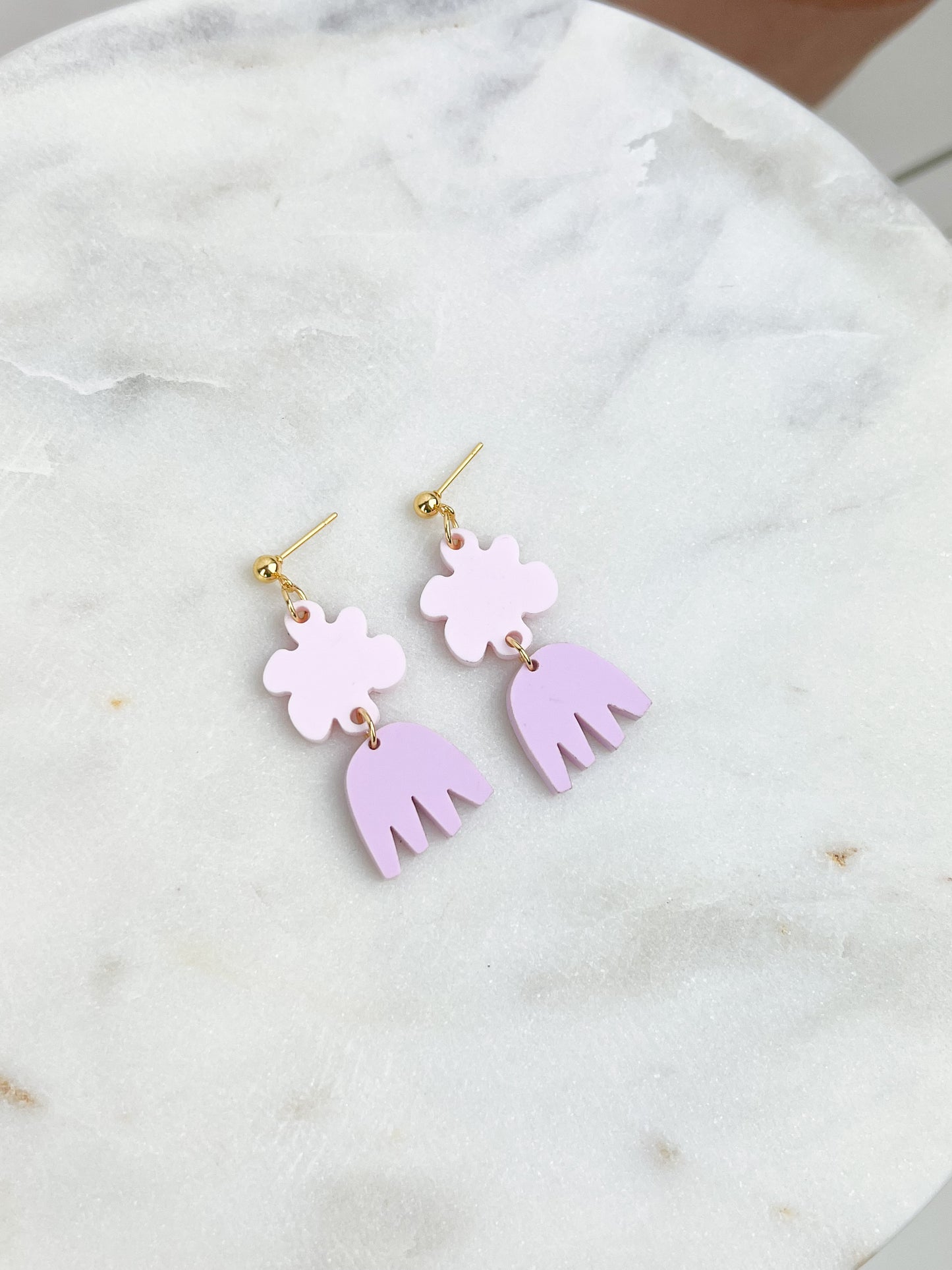 Pinky Life Earrings